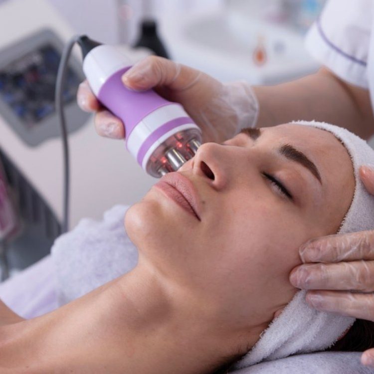 Rejuvenecimiento Facial Sin Cirugía Rejuvenecimiento Facial Sin Cirugía